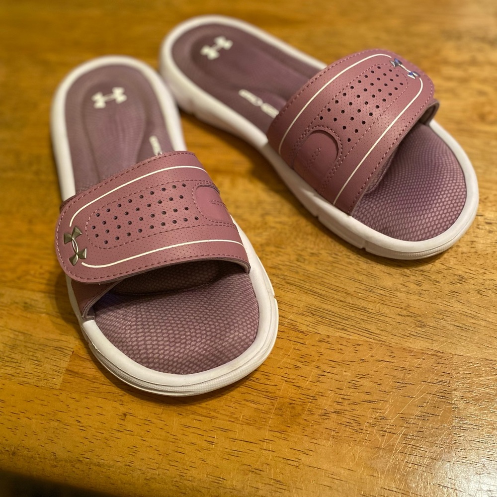 Under Armour Ignite Slide Sandals - Size 7